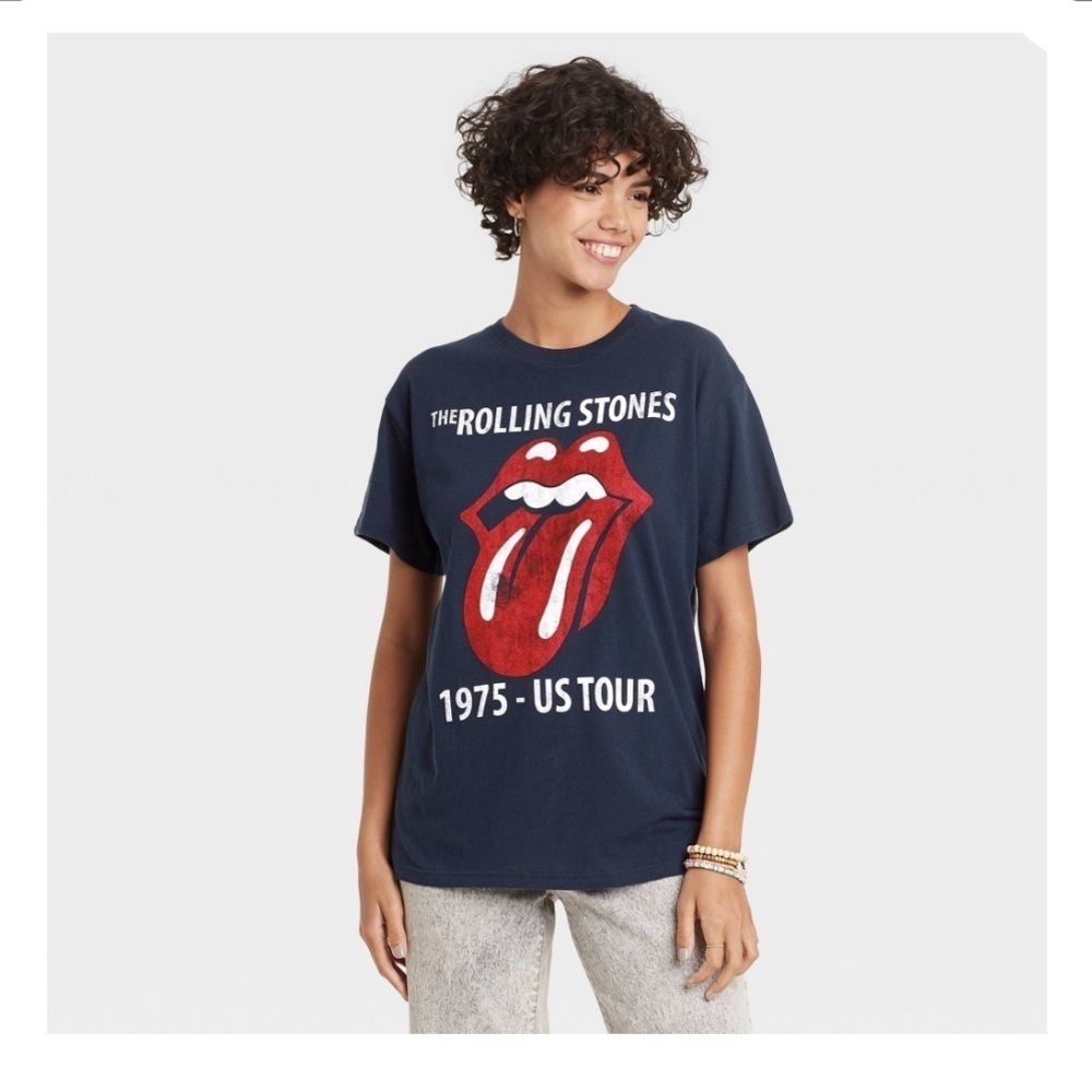 NWT Women's The Rolling Stones Logo Short Sleeve Graphic Navy T-Shirt
